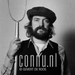 15-12-1982 Normaal in de achterhoek Photo: Govert de Roos/Connu

[keywords]liggend, boek, glimlachend[/keywords]